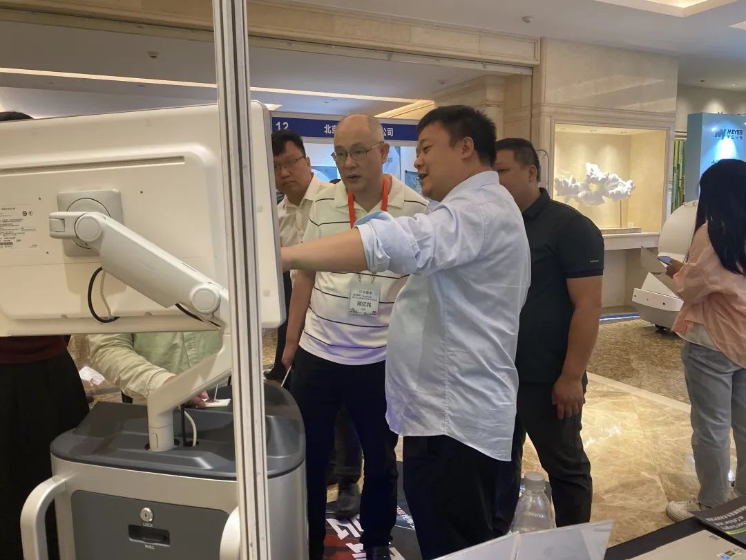 术中手持显微镜EndoSCell™亮相广东神经外科学术盛会，专家聚焦细胞级荧光导引技术(图6)